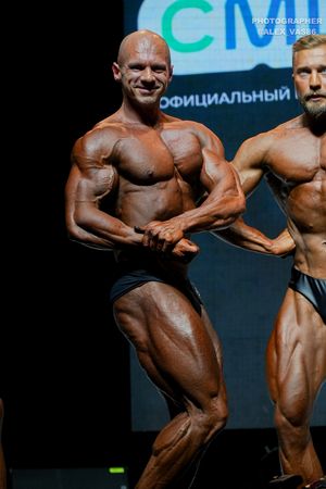 CLASSIC PHYSIQUE НОВИЧКИ